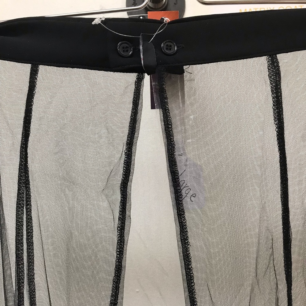 💎Host Pick💜 Statement Skirt Cover Up - Picture 2 of 9